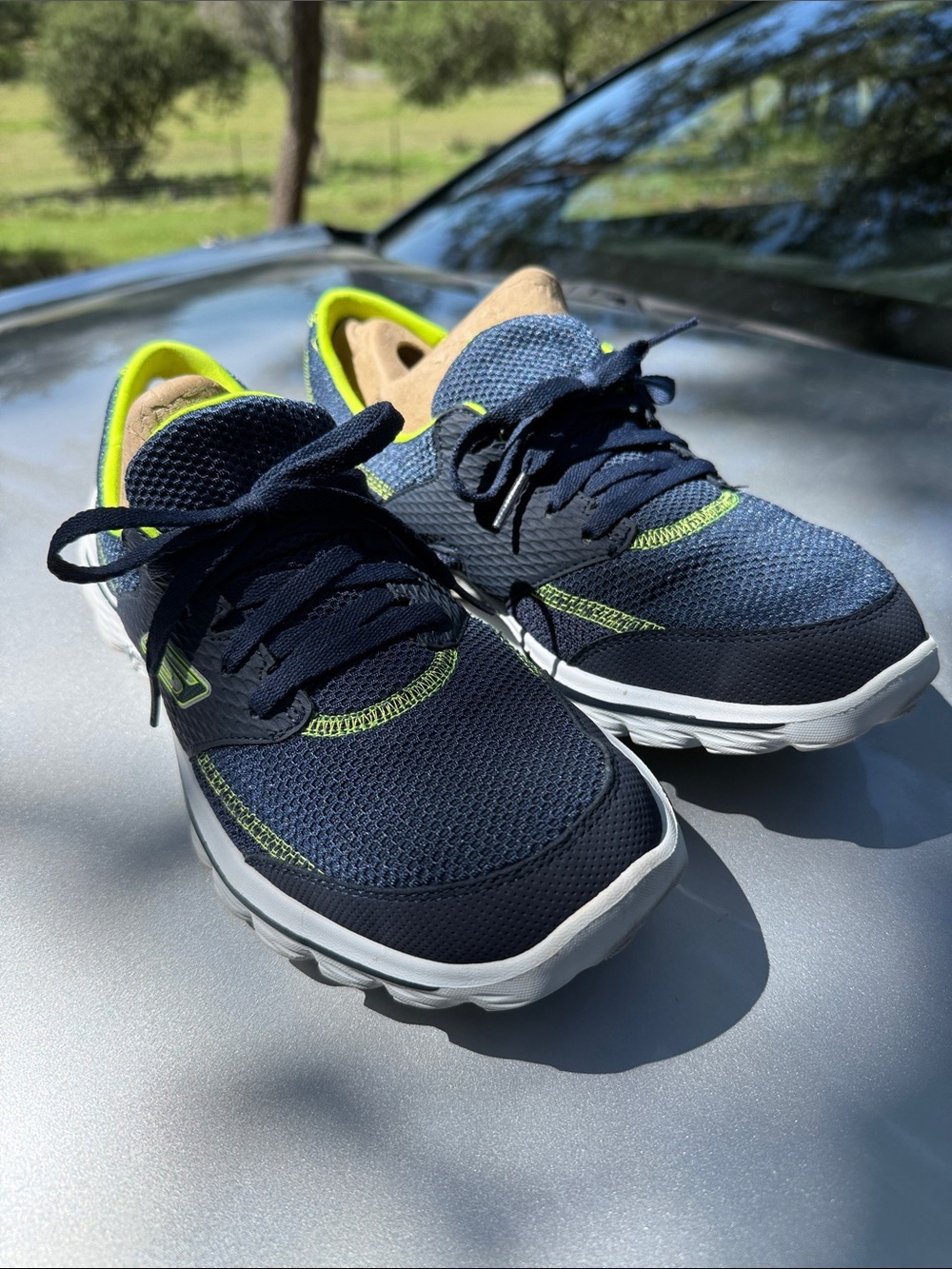 Women’s Sketchers Navy Athletic Sneakers with Green Accents